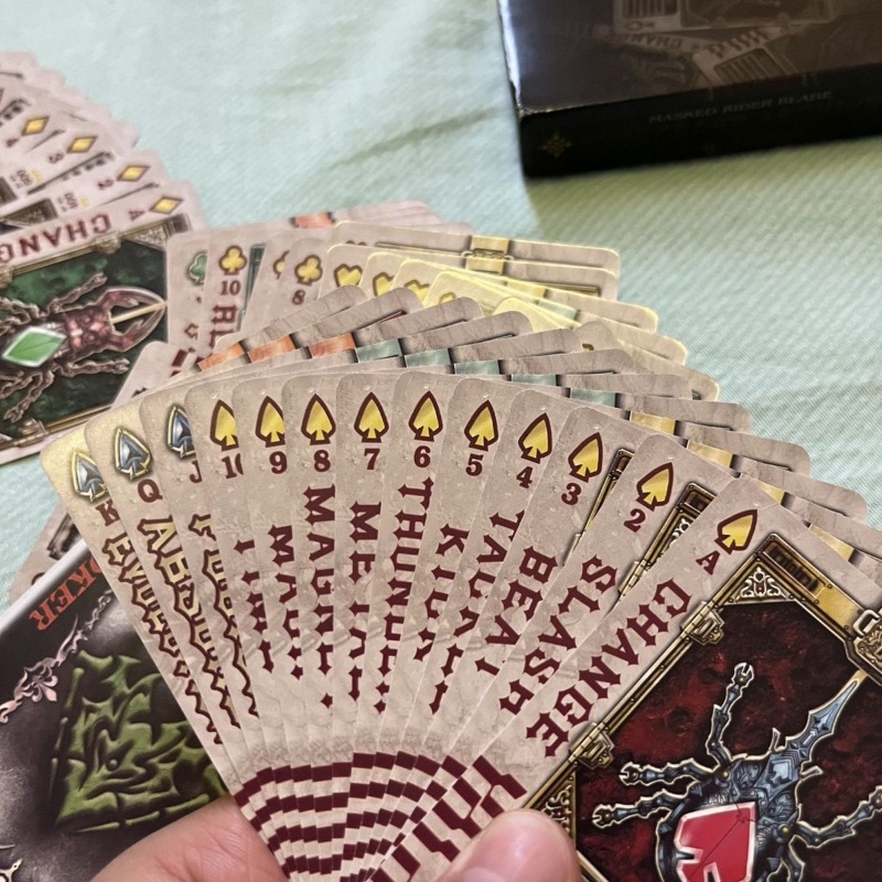 Bandai Kamen Rider อะนิเมะบุคล - Themed Playing Card บทวิจารณ์และราคา