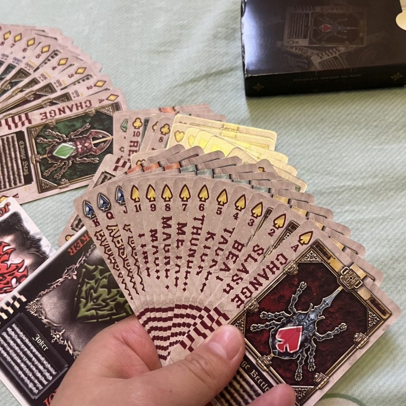 Bandai Kamen Rider อะนิเมะบุคล - Themed Playing Card บทวิจารณ์และราคา
